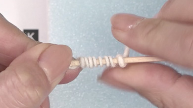 # 24线缠绕一根牙签25毫米弹簧形状。