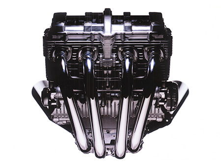 XJR1300的风冷四气门发动机(1998年型号)